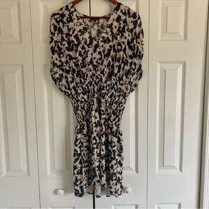 Rails Top Women Large Black and White Patterned Tunic Cinched